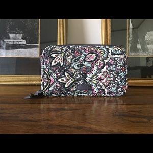 Vera Bradley Phone Crossbody Wallet
